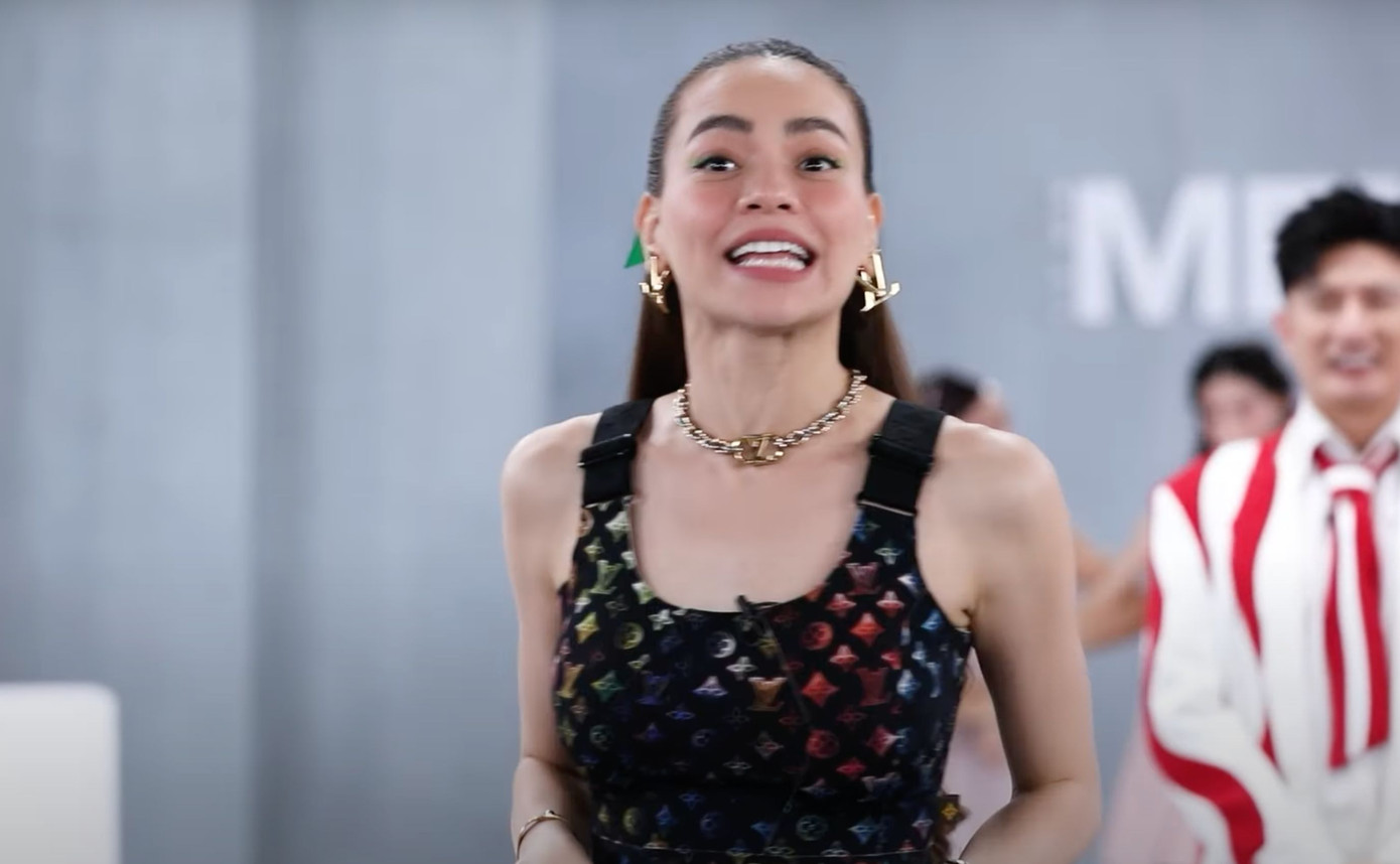 Thanh Hằng và Hồ Ngọc Hà cùng &quot;dập&quot; Hương Giang.