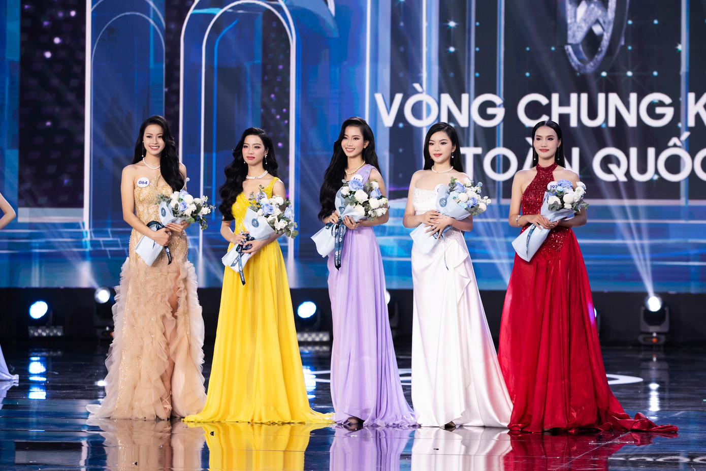 Top 5 Người đẹp du lịch. Top 5 Người đẹp du lịch.