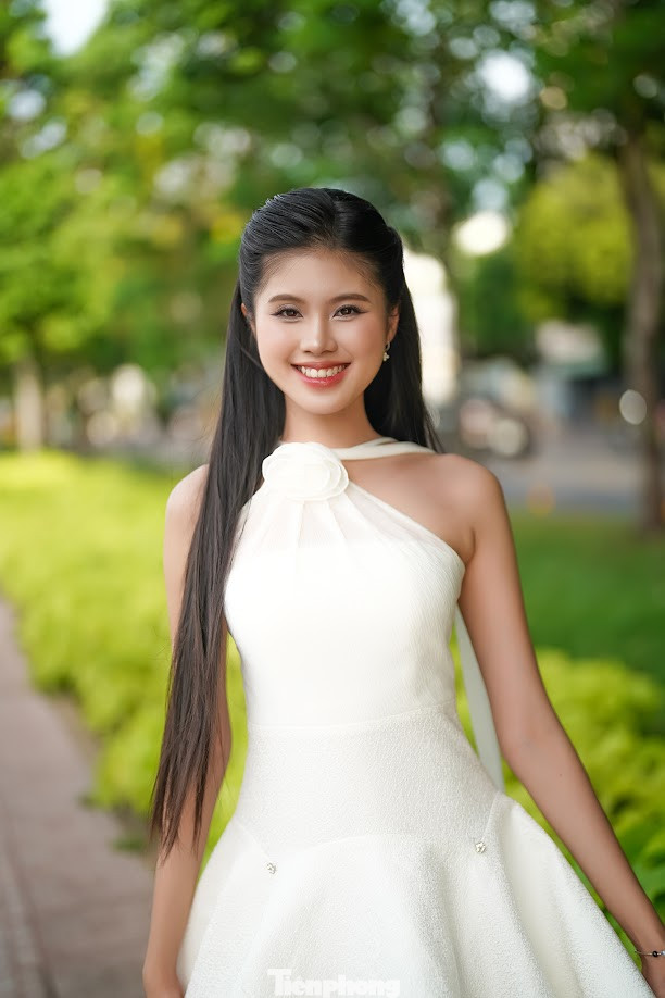 Trả lời Tiền Phong ở talk show Nếu tôi đăng quang, cô gái 23 tuổi cho rằng nếu có cơ hội chạm tay vào vương miện, cô sẽ dùng sức nặng của danh hiệu để thực hiện ước mơ cống hiến cho cộng đồng. "Tôi muốn truyền cảm hứng đến những cô gái trẻ dám hành động để hiện thực hóa ước mơ của mình, không để sự e dè và sợ hãi là rào cản", Bảo Hà nói thêm.