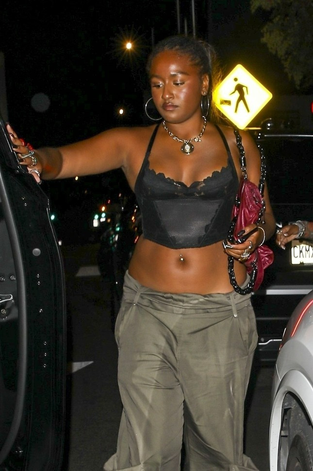 Phong cách hở bạo của con gái út Obama.