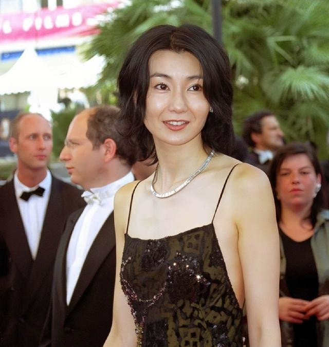 Là mỹ nhân quyền lực của giới giải trí, tình duyên của Trương Mạn Ngọc lại khá lận đận, nhất là khi ly hôn đạo diễn người Pháp Olivier Assayas năm 2001.