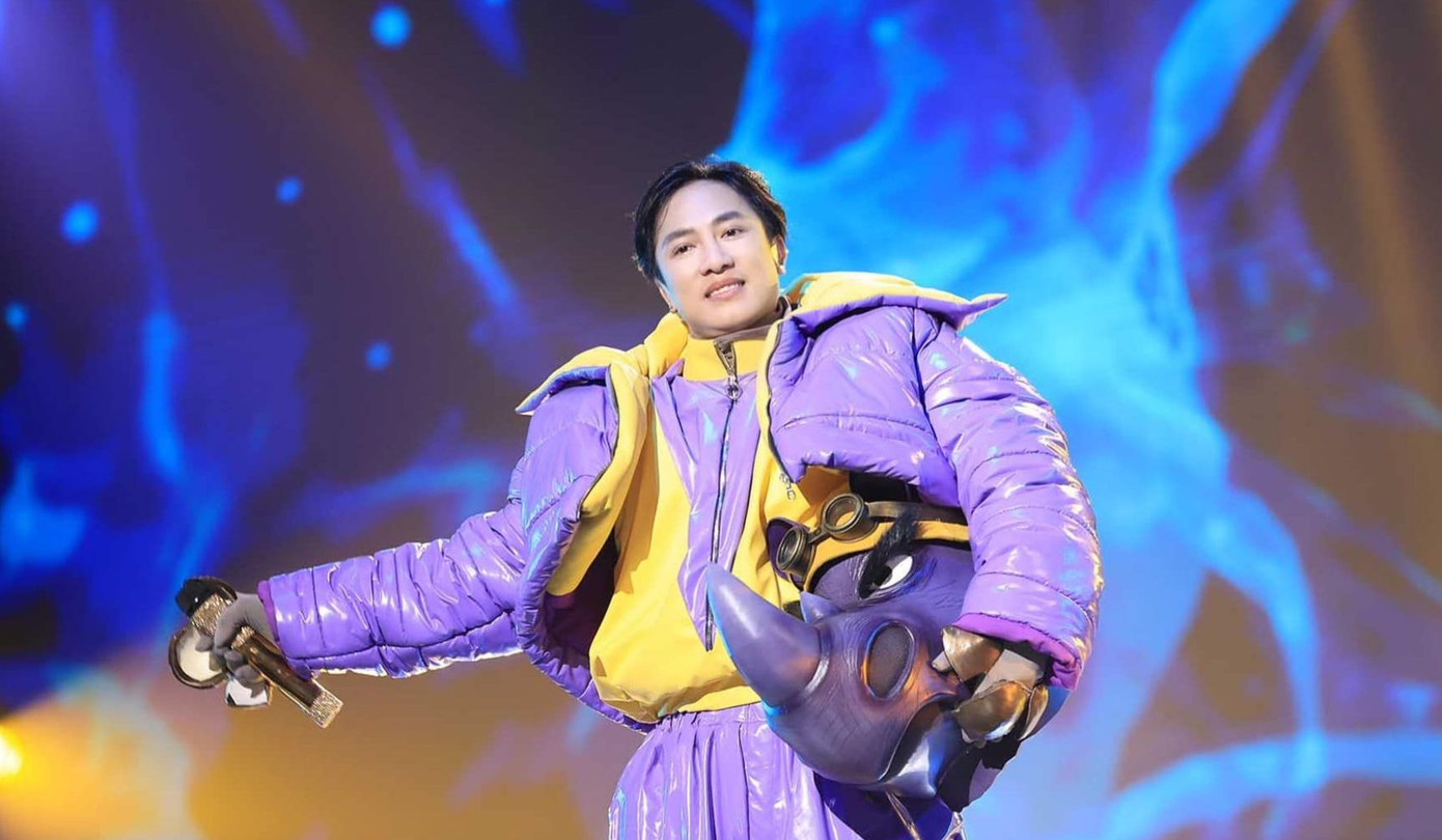 Châu Khải Phong là tê giác ngộ nghĩnh tại The Mask Singer mùa 2. Châu Khải Phong là tê giác ngộ nghĩnh tại The Mask Singer mùa 2.
