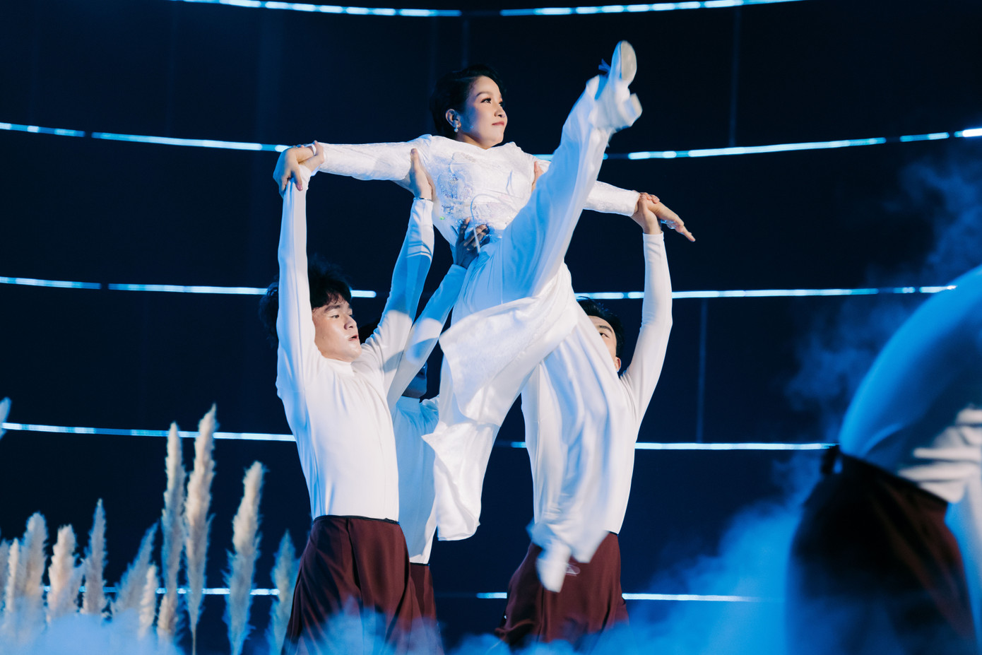 Màn biểu diễn của Mỹ Linh và đội Ai cũng có ngày xưa nhận bình chọn cao nhất.