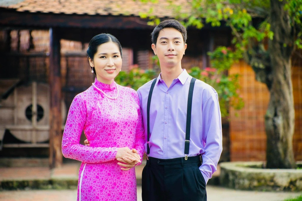 Ngoài hát cải lương, NSƯT Như Huỳnh đa dạng khi tham gia kịch nói, đóng phim.