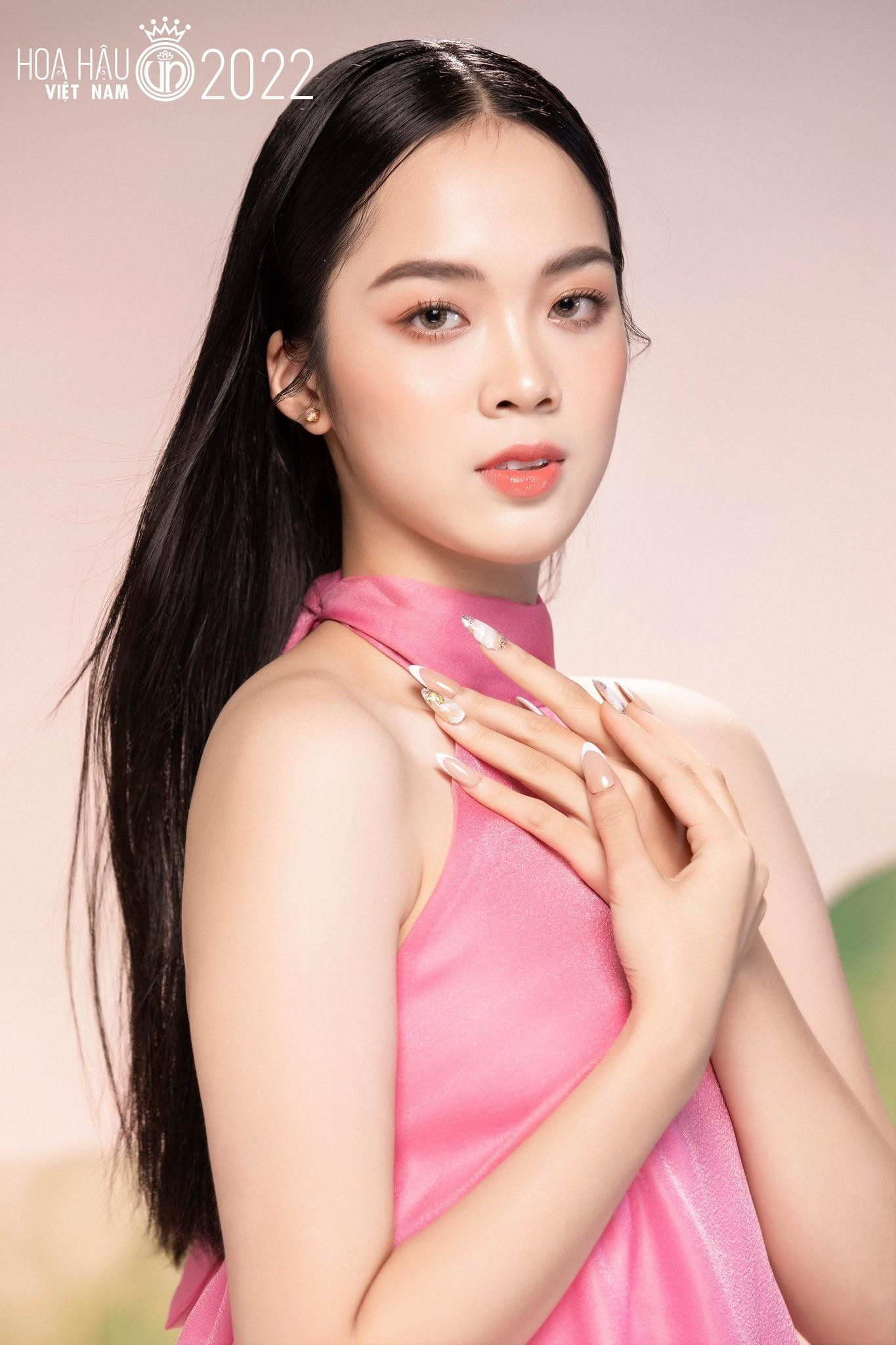 Trần Gia Hân (SBD 081) và Phan Thị Sen (SBD 066). Trần Gia Hân (SBD 081) và Phan Thị Sen (SBD 066).