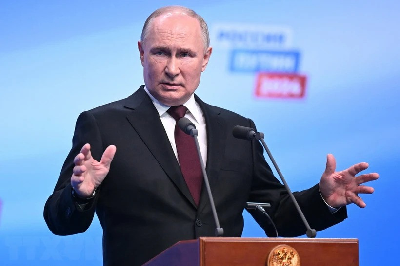 Tổng thống Nga Vladimir Putin trong cuộc họp báo tại Moscow sau khi kết quả bầu cử được công bố. (Ảnh: TTXVN). Tổng thống Nga Vladimir Putin trong cuộc họp báo tại Moscow sau khi kết quả bầu cử được công bố. (Ảnh: TTXVN).