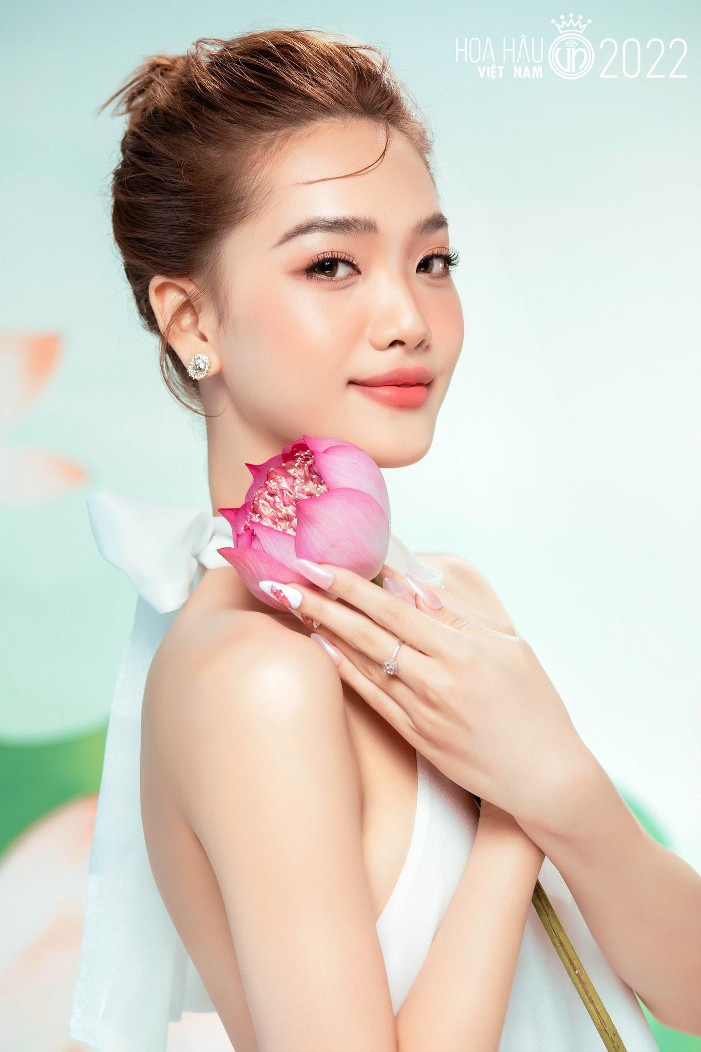 Trần Gia Hân (SBD 081) và Phan Thị Sen (SBD 066). Trần Gia Hân (SBD 081) và Phan Thị Sen (SBD 066).