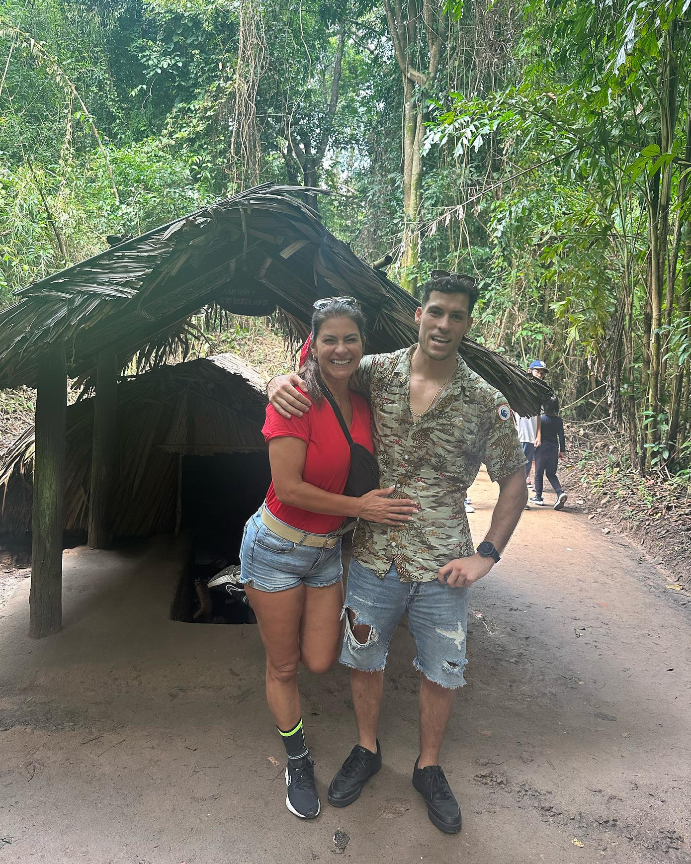 Patricio Parodi là bạn trai của tân Hoa hậu Hòa bình Luciana Fusterg. Anh sang Việt Nam được một tuần, tham gia ba đêm thi tại TPHCM ủng hộ bạn gái - đại diện Peru tại cuộc thi.