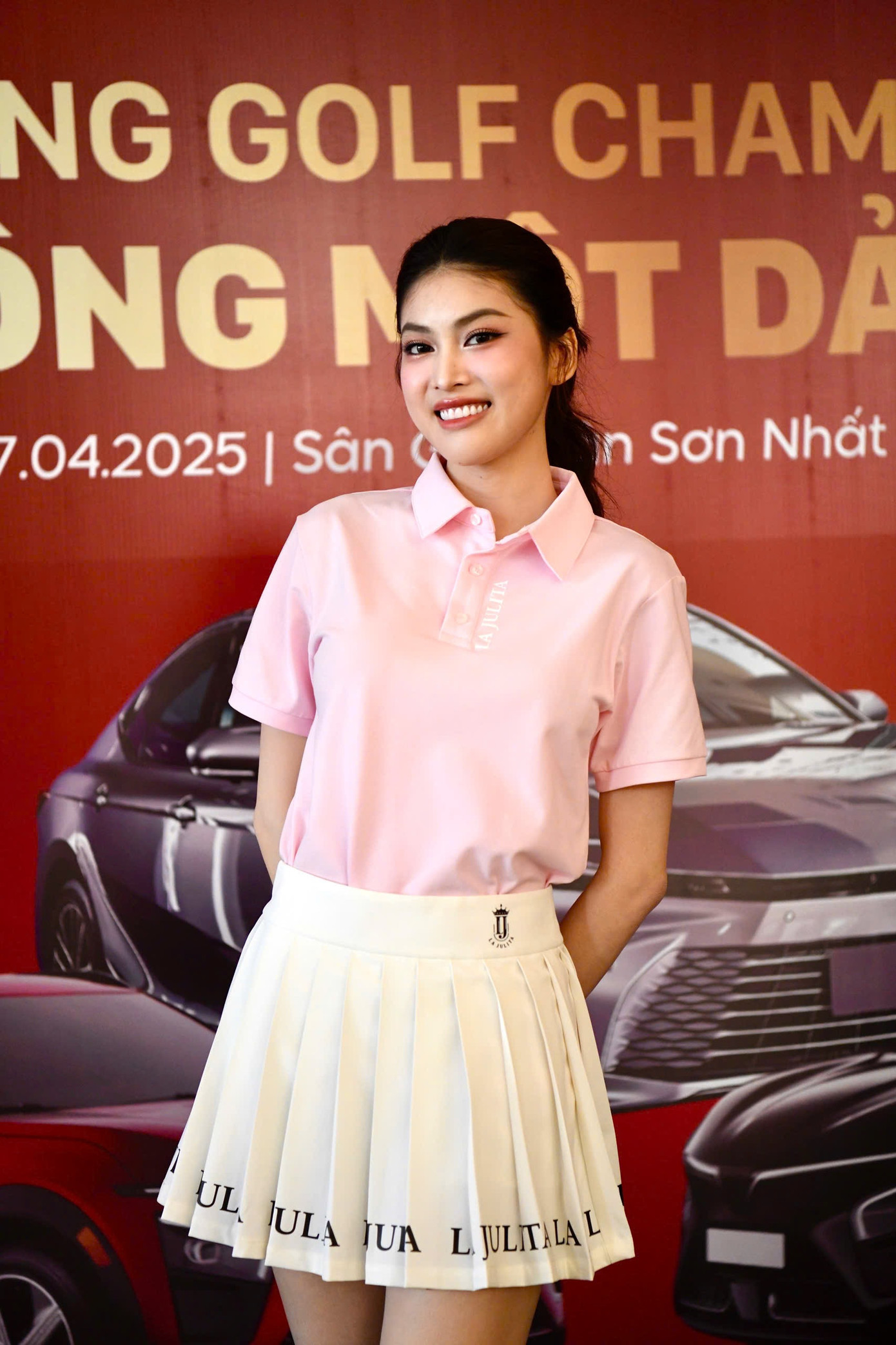 Á hậu Ngọc Thảo cho biết cô vinh dự trở thành đại sứ giải golf do Báo Tiền Phong tổ chức. Cô tự hào hơn khi Tiền Phong Golf Championship - Non sông một dải hướng về cựu chiến binh từng tham gia Chiến dịch Hồ Chí Minh lịch sử và các chiến sĩ Biệt động Sài Gòn, những người góp phần làm nên đại thắng mùa Xuân năm 1975.