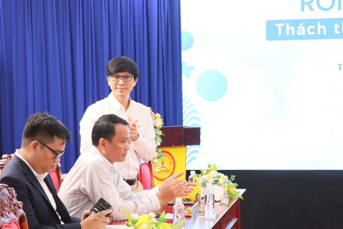 Quang cảnh toàn diện của buổi hội thảo. Quang cảnh toàn diện của buổi hội thảo.