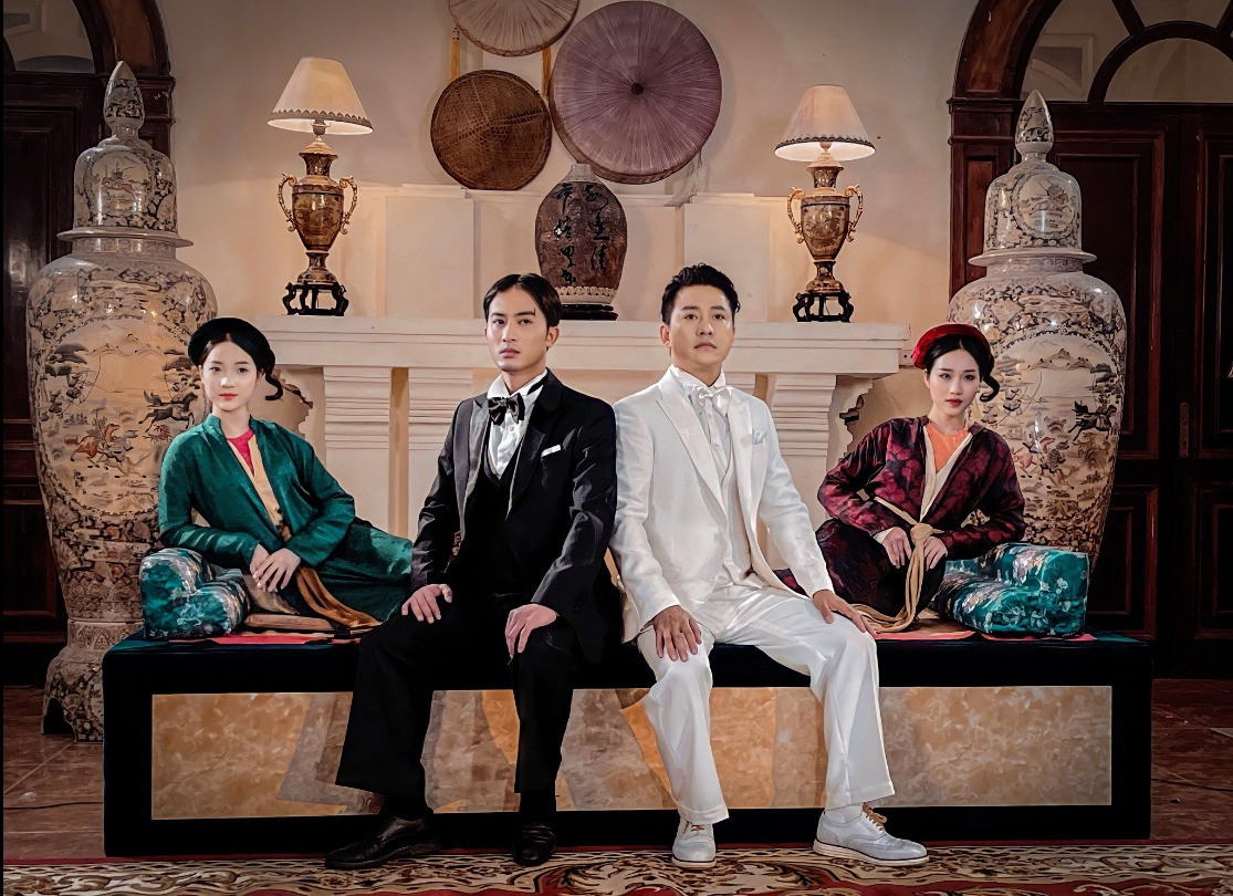 Đào, phở và piano trở thành hiện tượng truyền thông chưa từng có trong lịch sử phim chiếu rạp Việt. Đào, phở và piano trở thành hiện tượng truyền thông chưa từng có trong lịch sử phim chiếu rạp Việt.