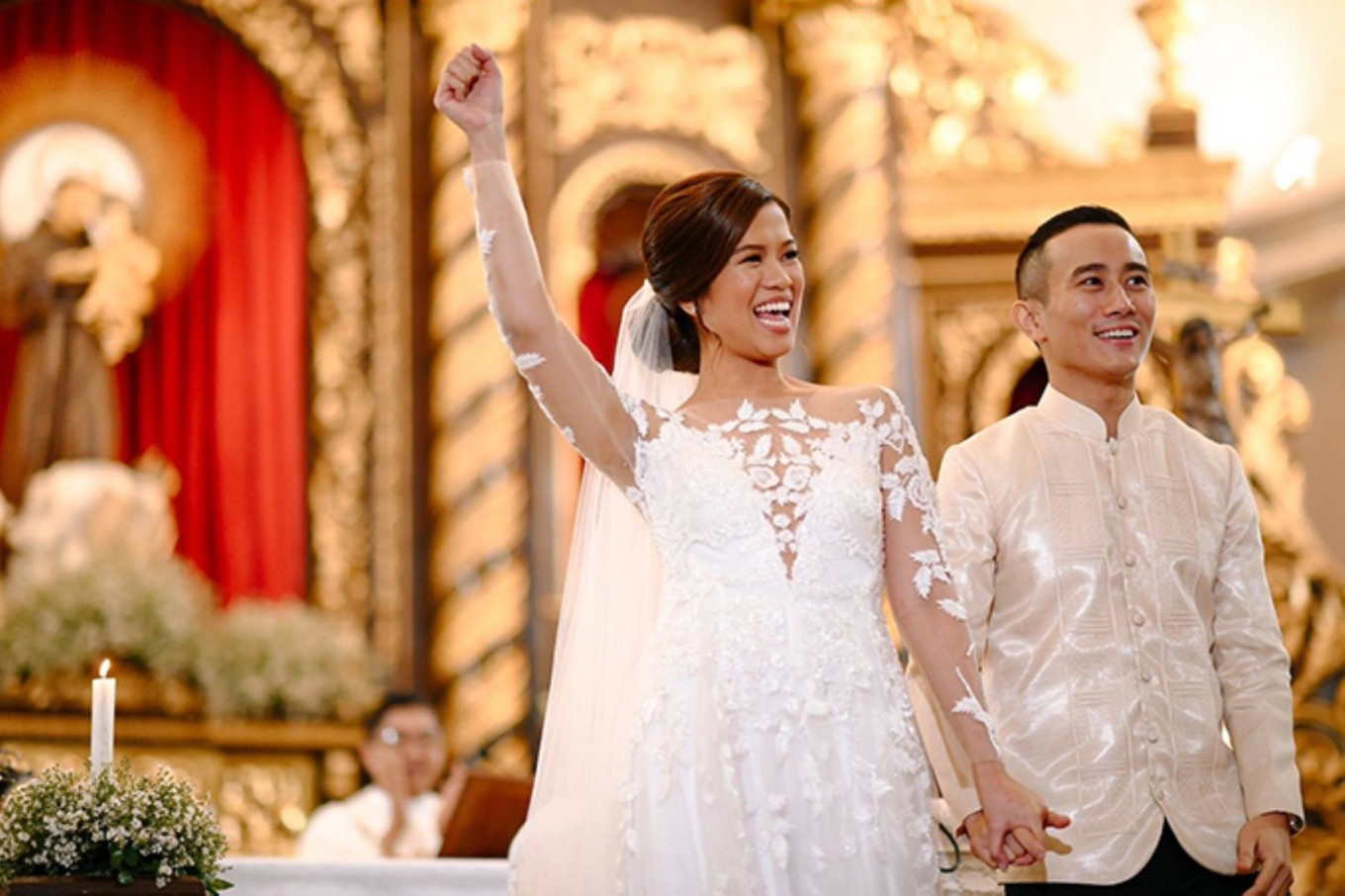 Jennifer Nguyễn - con gái lớn nhà ông Johnathan Hạnh Nguyễn - cũng tổ chức lễ cưới tại đây. Lúc đó, Linh Rin có mặt với tư cách là bạn gái Phillip Nguyễn.