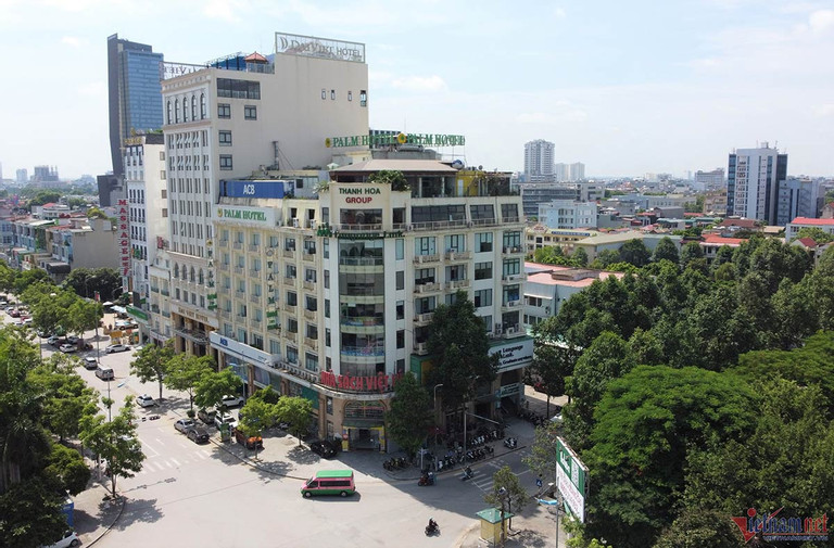Vị trí khu đất dự án Hạc Thành Tower nằm ở ngã tư giao nhau giữa đường Phan Chu Trinh và đường Hạc Thành, được xem là khu “đất vàng” ở TP. Thanh Hóa. Vị trí khu đất dự án Hạc Thành Tower nằm ở ngã tư giao nhau giữa đường Phan Chu Trinh và đường Hạc Thành, được xem là khu “đất vàng” ở TP. Thanh Hóa.