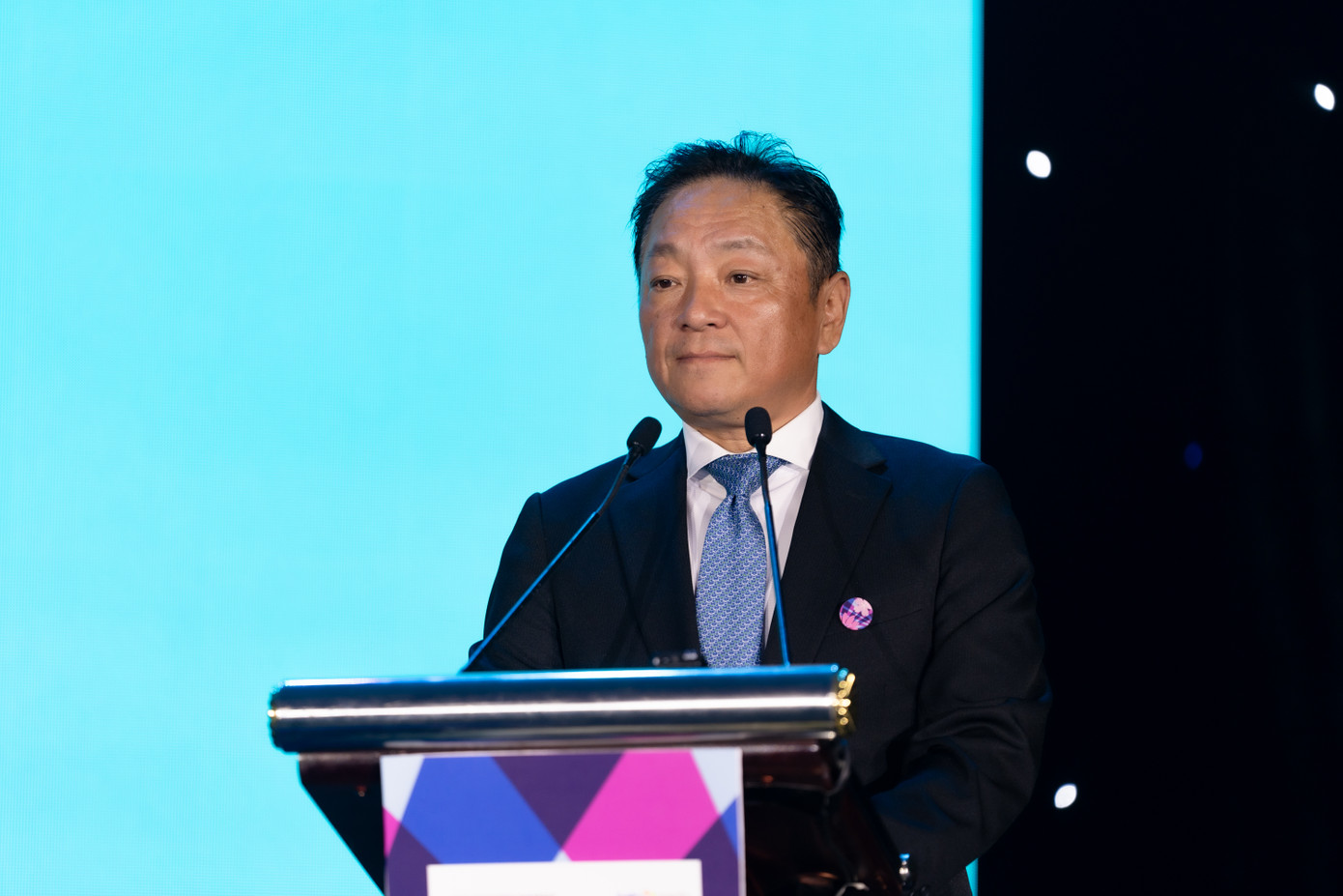 Ông Nobuyuki Fujiwara, đại diện tập đoàn Nhật Bản, tin tưởng vào sự phát triển của thị trường điện ảnh Việt Nam. Ông Nobuyuki Fujiwara, đại diện tập đoàn Nhật Bản, tin tưởng vào sự phát triển của thị trường điện ảnh Việt Nam.