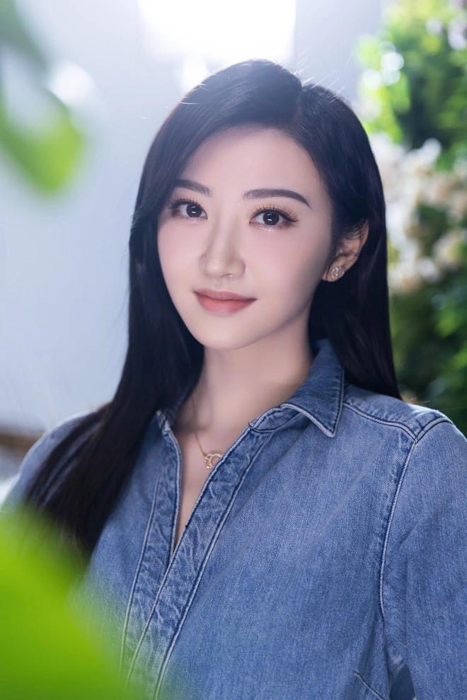 Cảnh Điềm giữ im lặng sau vụ việc. Cảnh Điềm giữ im lặng sau vụ việc.