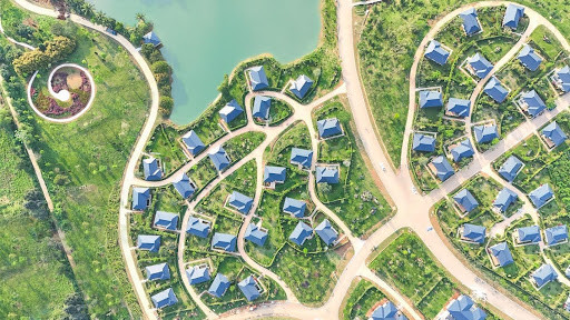 Xây dựng trên bán đảo mộng mơ. Xây dựng trên bán đảo mộng mơ.