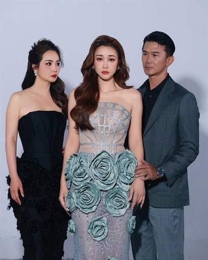Mai Thu Huyền, Maya và Quốc Cường đóng chính trong Đóa hoa mong manh.