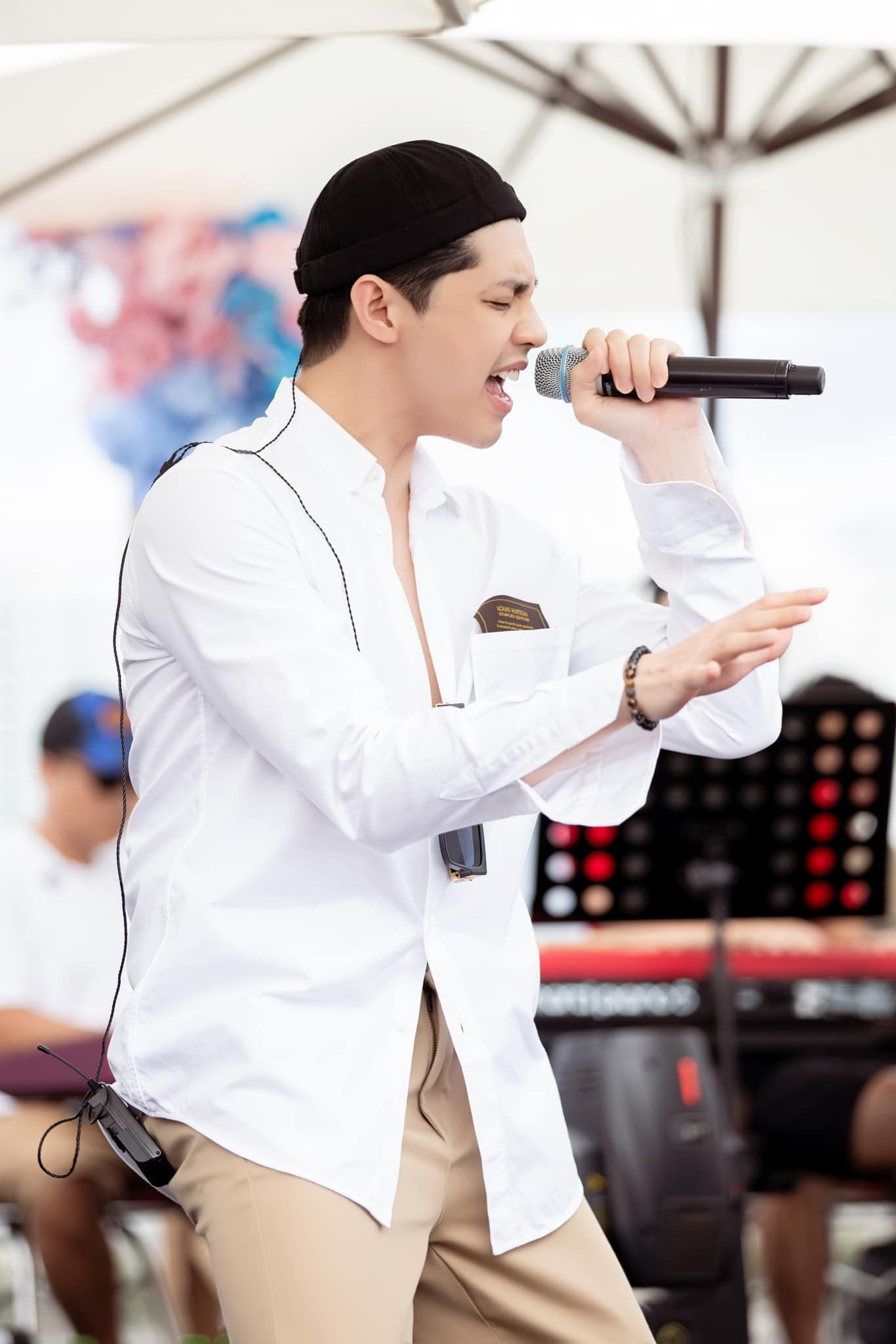 Hình ảnh gần đây của Noo Phước Thịnh.