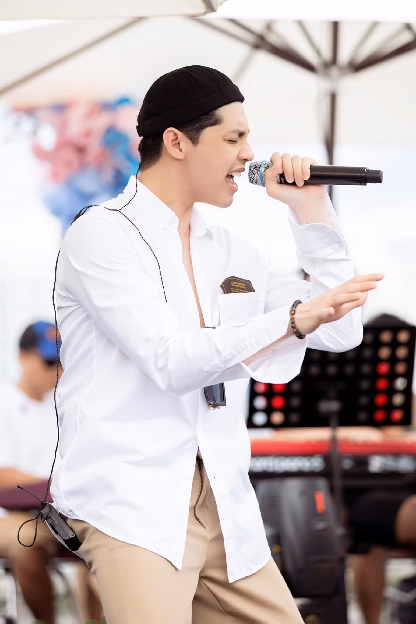 Hình ảnh gần đây của Noo Phước Thịnh.