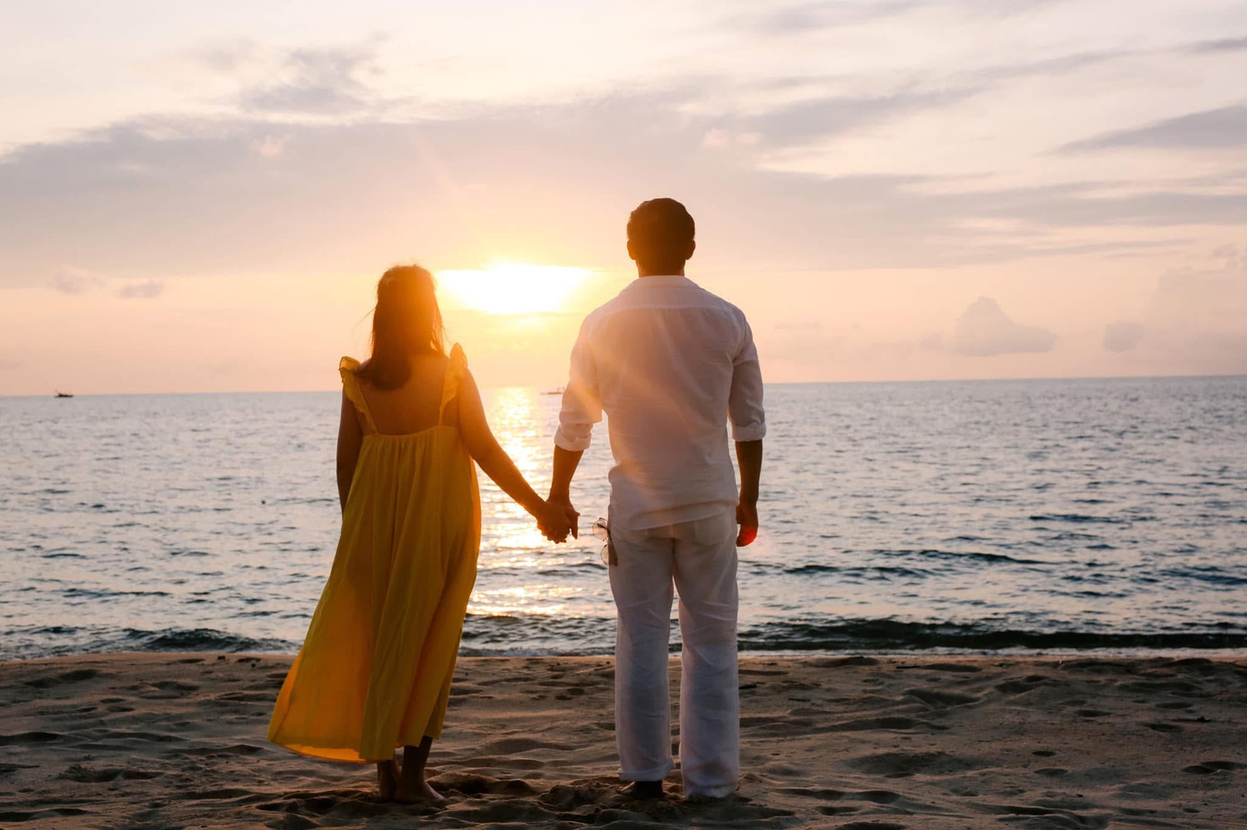 Giữa năm 2021, Quý Bình thông báo tin vui có con trai. Vợ chồng nam diễn viên sinh con bằng phương pháp IVF. Hiện, mạng xã hội chia sẻ video Quý Bình nói "sung sướng khi biết vợ có con đầu lòng". Khán giả để lại bình luận xót thương vì nam diễn viên mất sớm, con trai còn quá nhỏ. Giữa năm 2021, Quý Bình thông báo tin vui có con trai. Vợ chồng nam diễn viên sinh con bằng phương pháp IVF. Hiện, mạng xã hội chia sẻ video Quý Bình nói "sung sướng khi biết vợ có con đầu lòng". Khán giả để lại bình luận xót thương vì nam diễn viên mất sớm, con trai còn quá nhỏ.