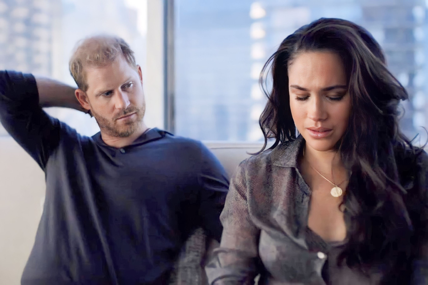 Nhà Sussex từng chia sẻ không có tiền mua nhà.