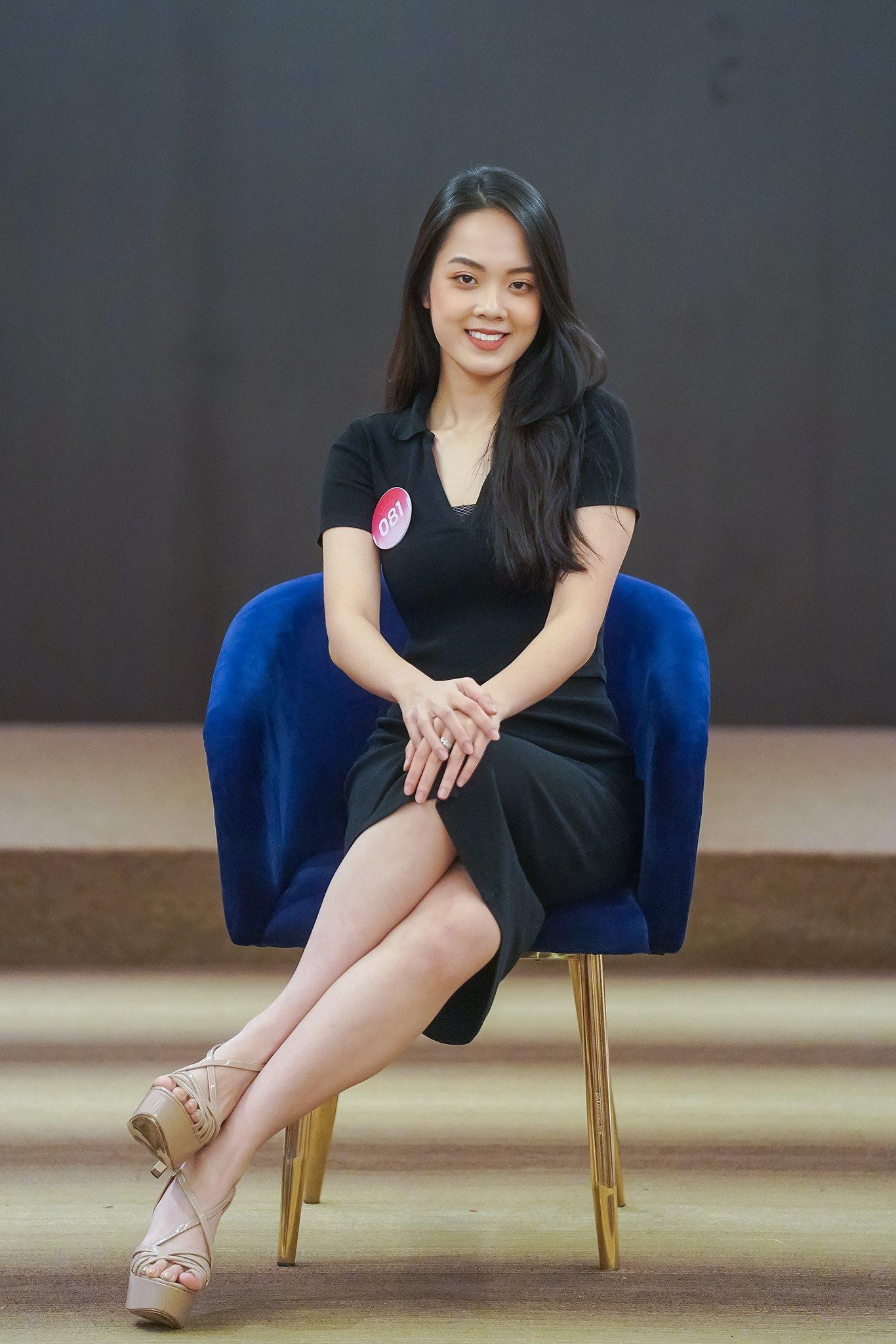 Gia Hân sinh năm 2004 và là cô gái nhỏ tuổi nhất Hoa hậu Việt Nam 2022. Màn thể hiện tài năng đàn vĩ cầm giúp cô vào Top 3 Người đẹp tài năng. Kết quả giải phụ được công bố trong đêm chung kết.