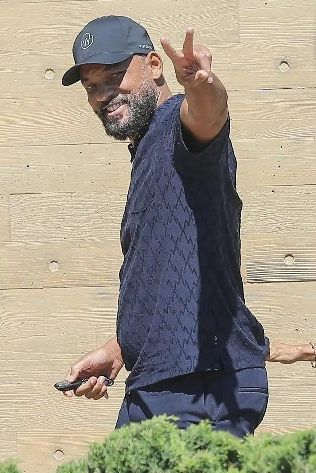 Will Smith dần trở lại sau scandal lớn nhất sự nghiệp. Will Smith dần trở lại sau scandal lớn nhất sự nghiệp.