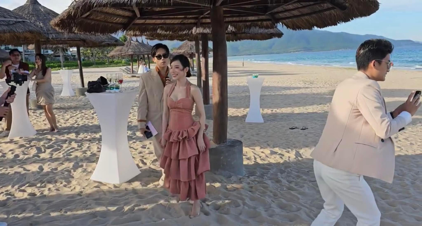 Lyly và Anh Tú thân thiết tại đám cưới của Puka và Gin Tuấn Kiệt.