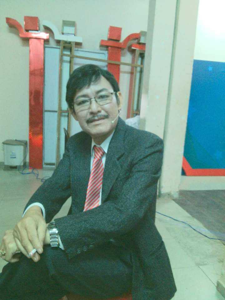 Nghệ sĩ Tiến Dũng từng hoạt động ở nhiều đoàn cải lương nổi tiếng như An Giang - Khánh Hồng, Hồng Nhung và đoàn Văn công Thành phố (tiền thân Nhà hát Cải lương Trần Hữu Trang). Nghệ sĩ Tiến Dũng từng hoạt động ở nhiều đoàn cải lương nổi tiếng như An Giang - Khánh Hồng, Hồng Nhung và đoàn Văn công Thành phố (tiền thân Nhà hát Cải lương Trần Hữu Trang).