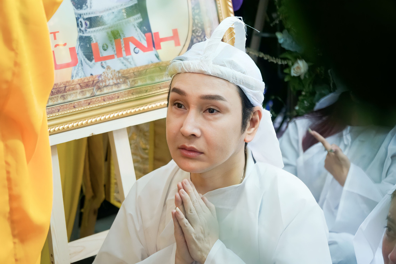 Các con của NSƯT Vũ Linh tại tang lễ của cha. Ảnh: Phạm Thành Trung. Các con của NSƯT Vũ Linh tại tang lễ của cha. Ảnh: Phạm Thành Trung.