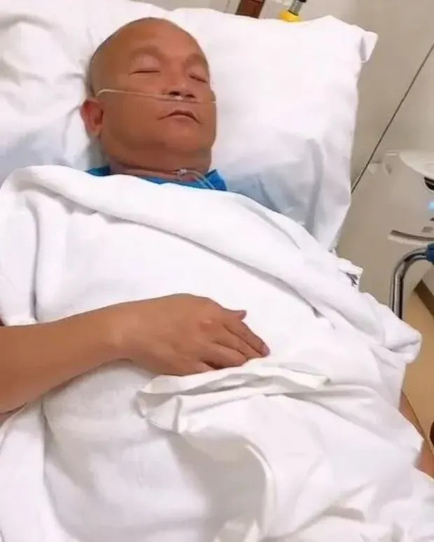 Mum Jokmok nhập viện sau khi dự Songkran. Mum Jokmok nhập viện sau khi dự Songkran.