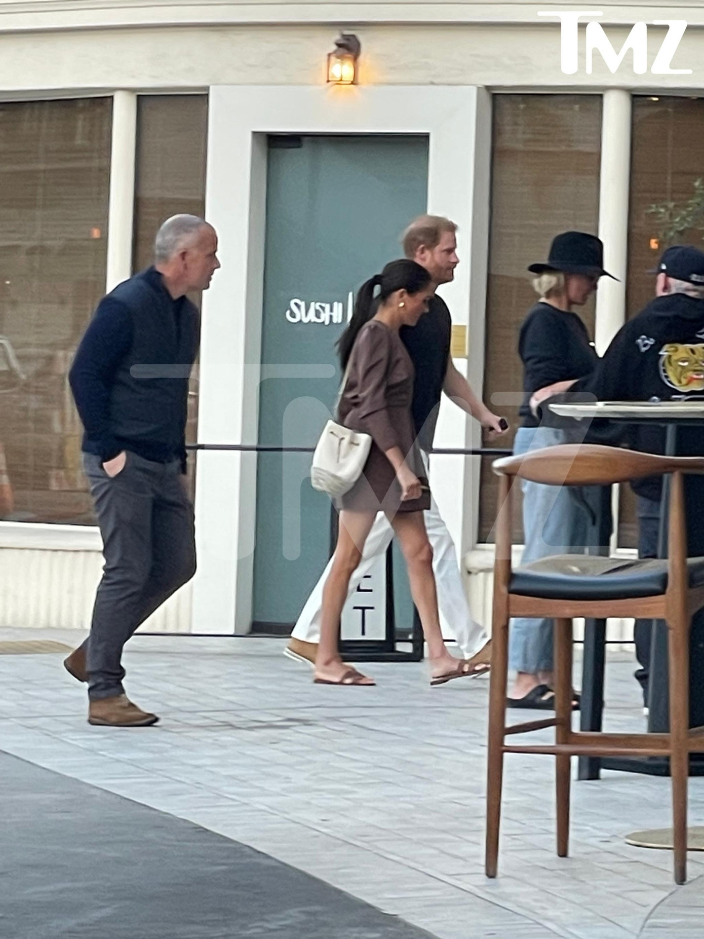 Harry và Meghan Markle có buổi gặp nhiều gương mặt quyền lực ở Hollywood. Harry và Meghan Markle có buổi gặp nhiều gương mặt quyền lực ở Hollywood.