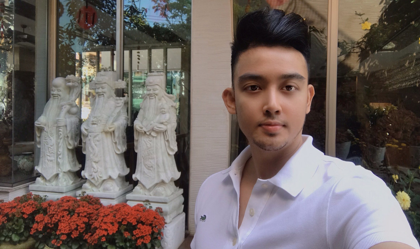 Chuyên gia trang điểm Trần Đình Phú.