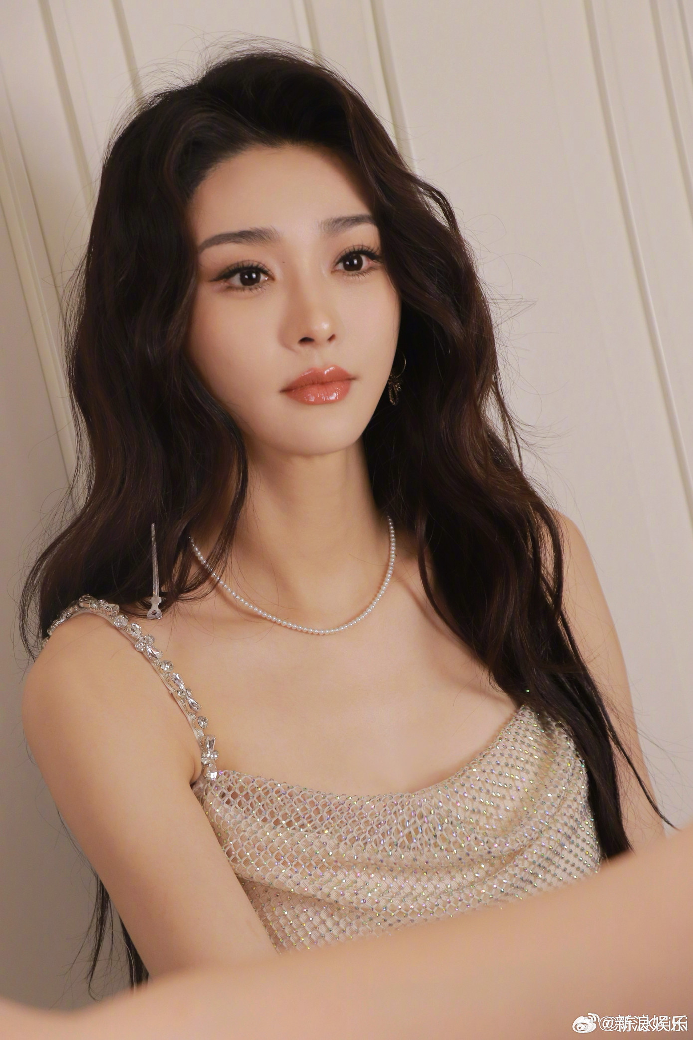 Trần Băng và Trần Mục Trì được cho là đang hẹn hò nhưng hai người không lên tiếng phản hồi.