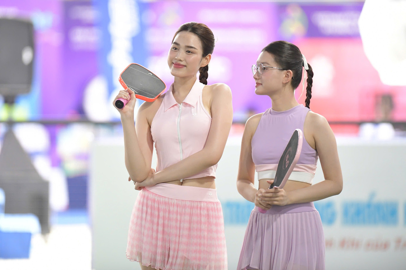 Đỗ Thị Hà chia sẻ thêm đây là môn thể thao giúp cô có cơ hội được vận động, giao lưu và kết nối với mọi người. &quot;Pickleball cũng là môn thể thao rất phù hợp với những người nghiệp dư trong lĩnh vực thể thao như tôi&quot;, Hoa hậu Việt Nam 2020 cho biết.