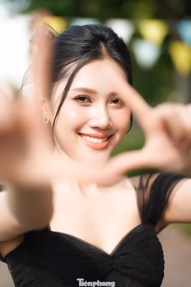 Ngoài ra, Thùy Nhiên tự hào khi được là một phần của Hoa hậu Việt Nam. Suốt ba tháng tham gia từ vòng sơ khảo, cô được đi qua nhiều nền văn hóa, từ TPHCM đến Quảng Trị và chung khảo diễn ra tại thủ đô Hà Nội. Cô và top 25 háo hức đến Huế chuẩn bị cho vòng chung kết.
