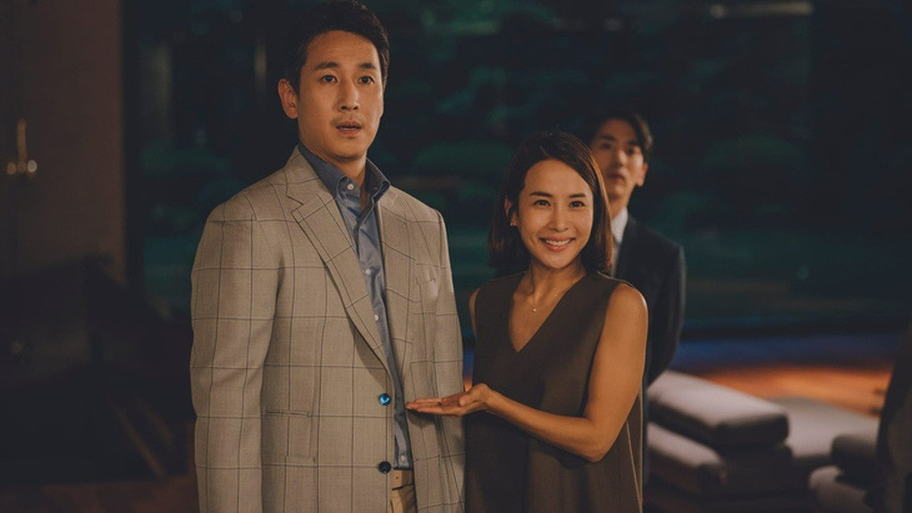 Tài tử có sự nghiệp thành công Lee Sun Kyun qua đời ở tuổi 48. Tài tử có sự nghiệp thành công Lee Sun Kyun qua đời ở tuổi 48.