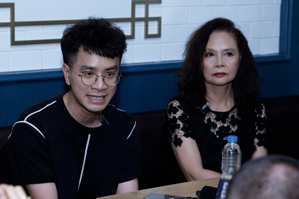 Đạo diễn Phạm Ngọc Lân và NSND Minh Châu tại buổi gặp gỡ báo chí. Đạo diễn Phạm Ngọc Lân và NSND Minh Châu tại buổi gặp gỡ báo chí.