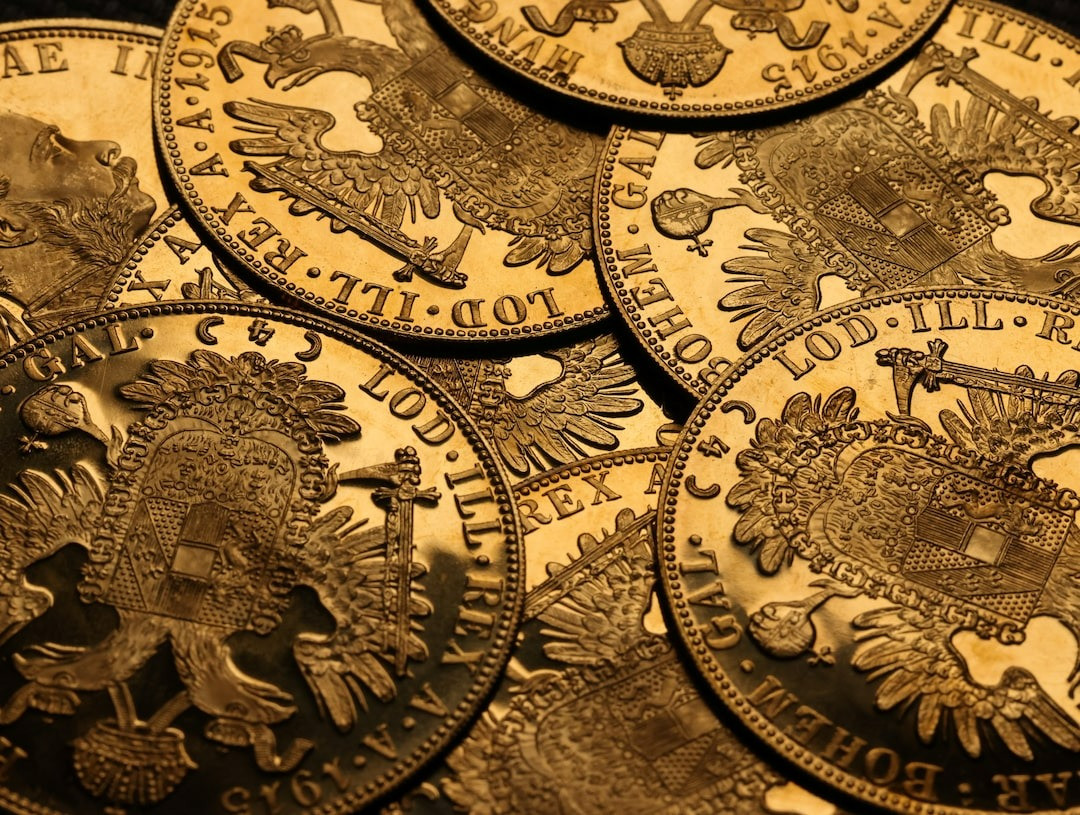 Giá vàng thế giới quay đầu giảm sau đà tăng liên tiếp.