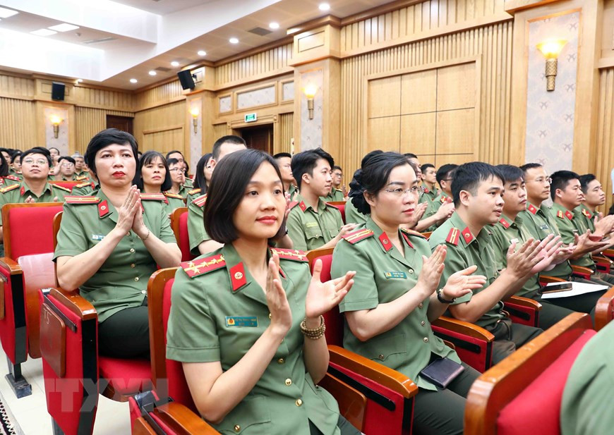 Cán bộ, chiến sỹ Cục An ninh chính trị nội bộ dự buổi làm việc. Ảnh: Thống Nhất/TTXVN.