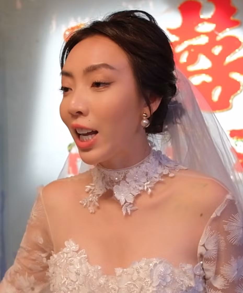 Thu Trang kể chuyện "đám cưới bất ổn" sau 12 năm.
