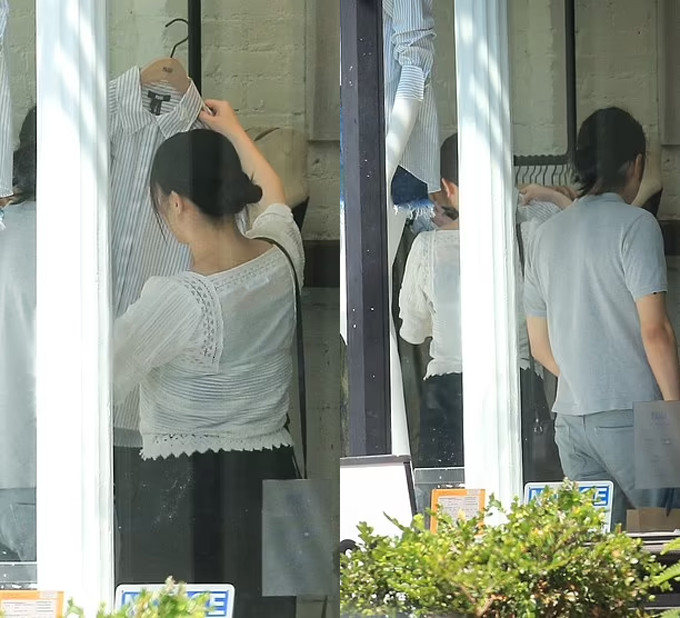 Mako được ghi lại cảnh chọn quần áo cho chồng tại cửa hàng thời trang ở New York, Mỹ. Mako được ghi lại cảnh chọn quần áo cho chồng tại cửa hàng thời trang ở New York, Mỹ.