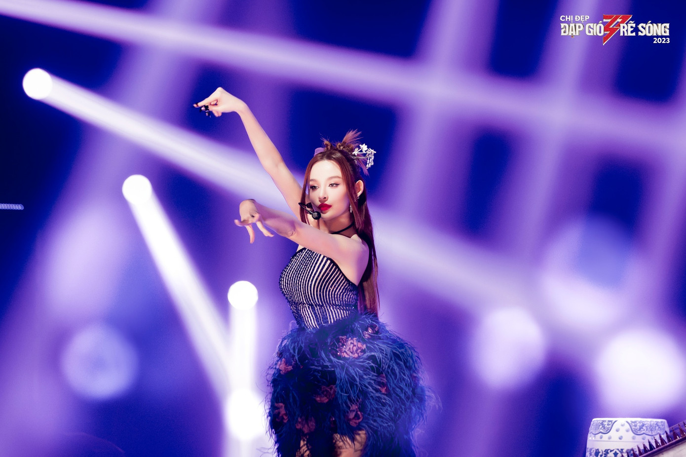 Huyền Baby dẫn đầu về lượt bình chọn.