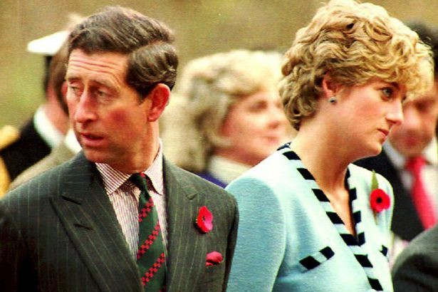 Những bức thư của Diana trách móc chồng cũ, hy vọng cuộc sống mới sau ly hôn được mang bán đấu giá. Những bức thư của Diana trách móc chồng cũ, hy vọng cuộc sống mới sau ly hôn được mang bán đấu giá.