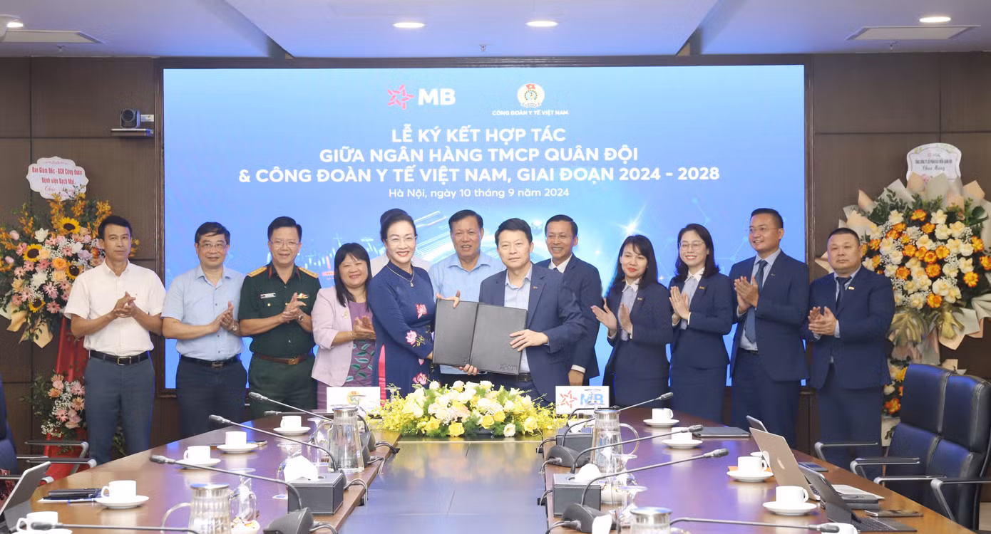 Ngân hàng TMCP Quân đội (MB) và Công đoàn Y tế Việt Nam ký kết thỏa thuận hợp tác toàn diện, giai đoạn 2024 - 2028. Ngân hàng TMCP Quân đội (MB) và Công đoàn Y tế Việt Nam ký kết thỏa thuận hợp tác toàn diện, giai đoạn 2024 - 2028.