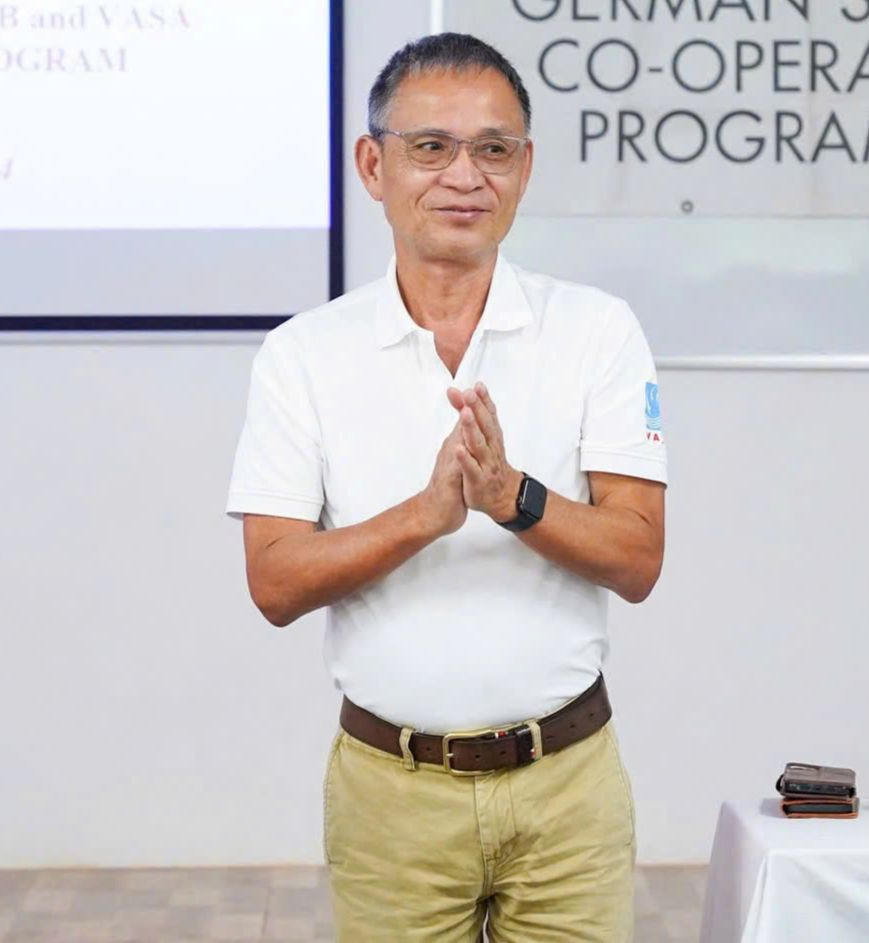 Ông Đinh Việt Hùng (trái) - Phó Chủ tịch Thường Trực Hiệp hội Thể thao dưới nước Việt Nam - và ông Phạm Hồng Lĩnh - Chủ tịch Hiệp hội Thể thao dưới nước Việt Nam mong muốn vận động viên các môn thể thao dưới nước được vinh danh.