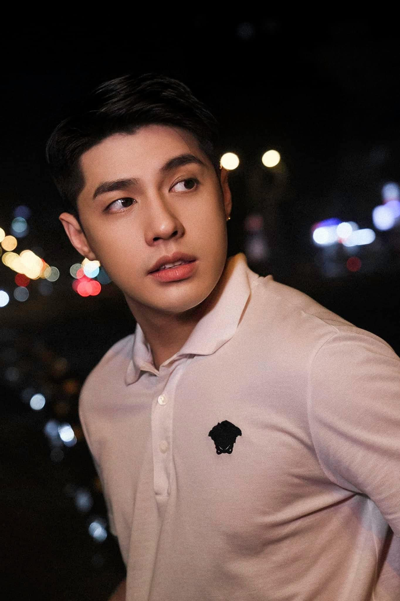 Noo Phước Thịnh bị Đỗ Hiếu yêu cầu ngừng biểu diễn 6 bản hit. Noo Phước Thịnh bị Đỗ Hiếu yêu cầu ngừng biểu diễn 6 bản hit.