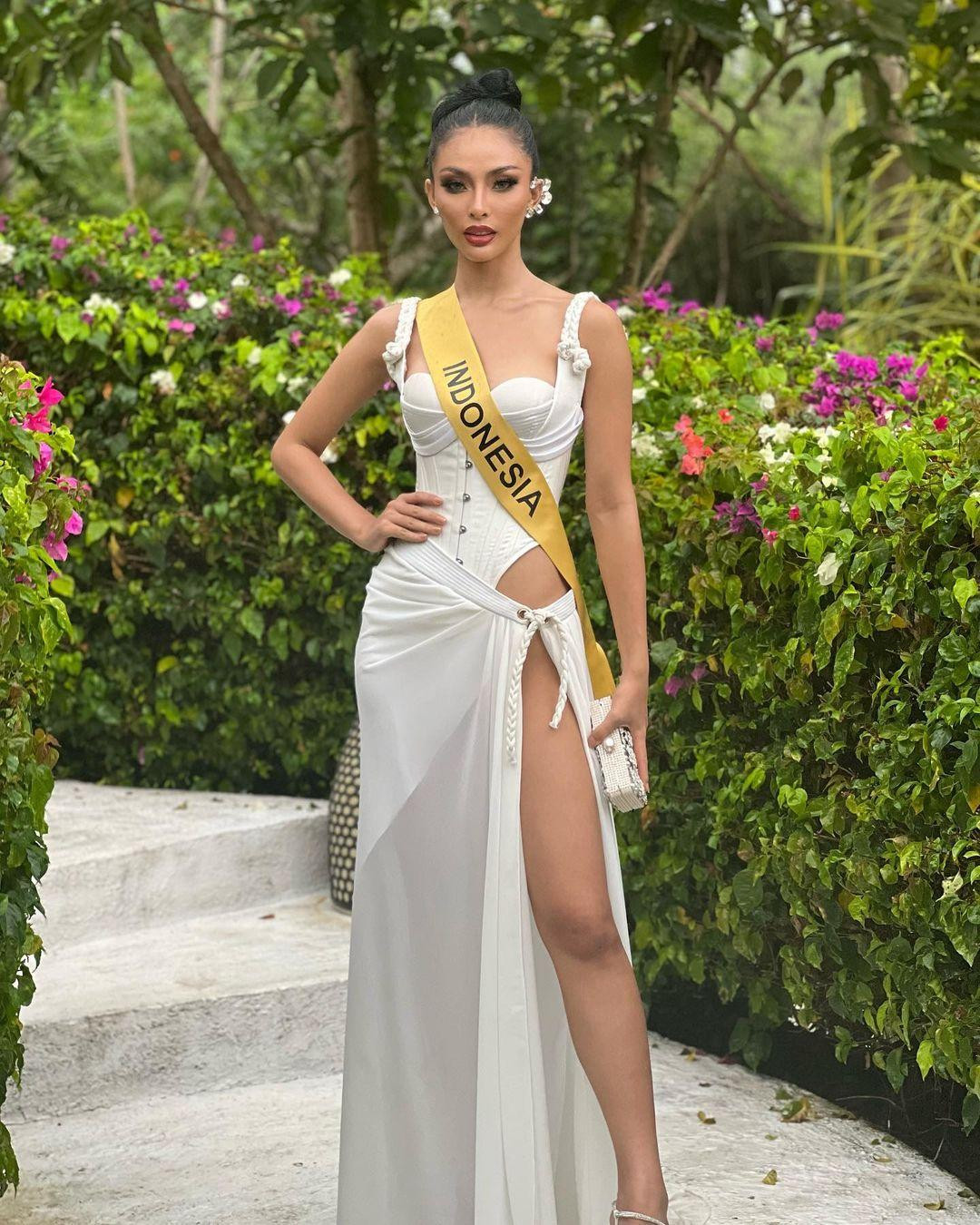 Cuộc thi Miss Grand International 2022 tổ chức tại Bali, Indonesia. Người đẹp đại diện nước chủ nhà là Andina Julie. Cô được đánh giá là một trong những thí sinh nổi bật nhất năm nay. Với lợi thế nước chủ nhà, Julie có cơ hội giật vương miện Hoa hậu Hòa bình Quốc tế.