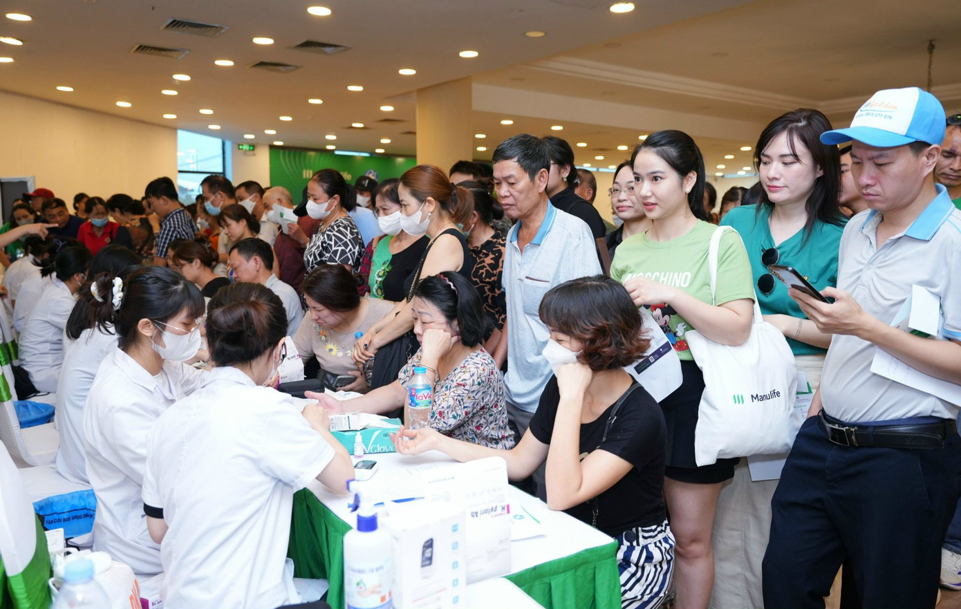 Rất đông người dân Hà Nội đã có đăng ký tham gia chương trình.