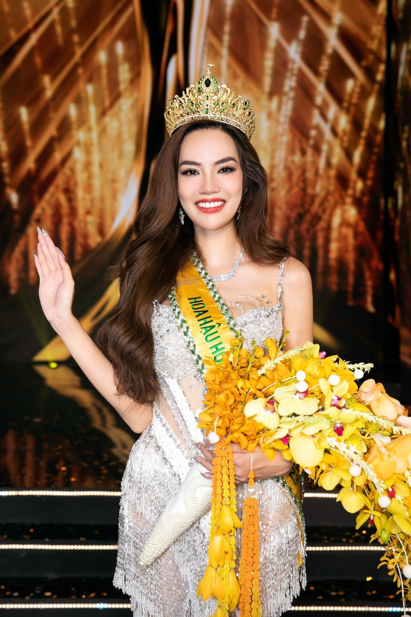 Hình ảnh Lê Hoàng Phương trong đêm đăng quang Miss Grand Vietnam. Hình ảnh Lê Hoàng Phương trong đêm đăng quang Miss Grand Vietnam.